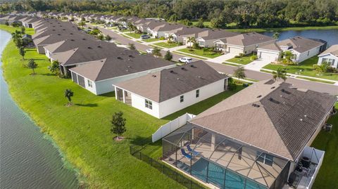 A home in PALMETTO