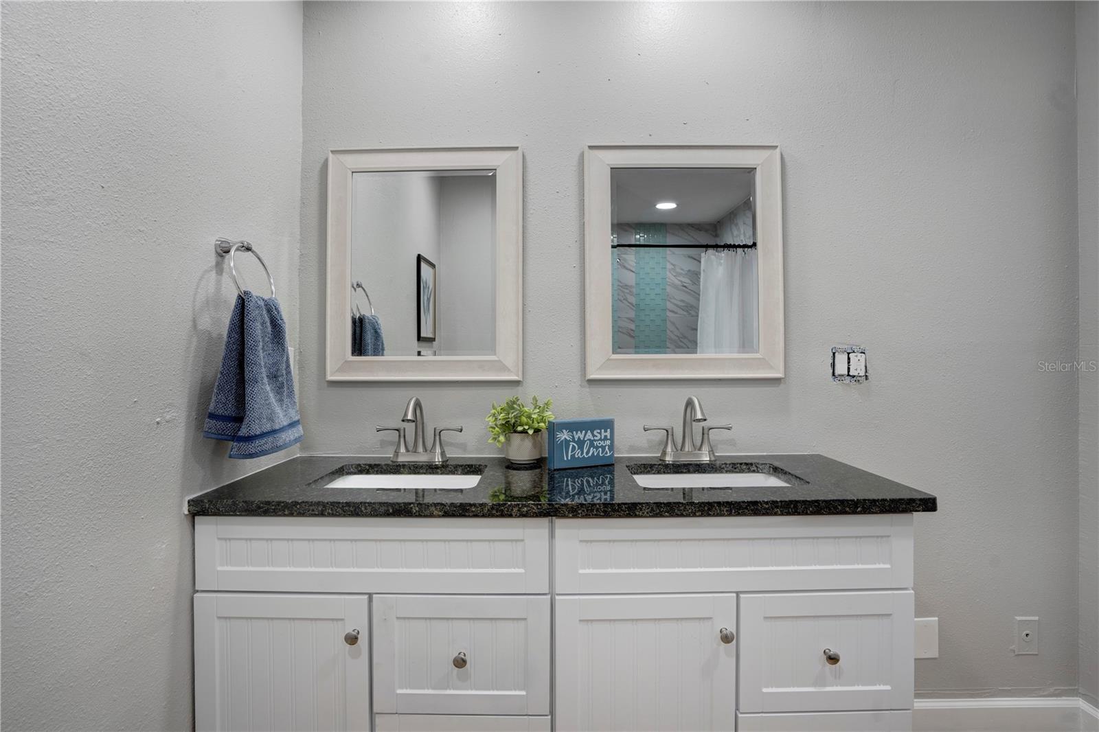 SUNSET - Residential Lease