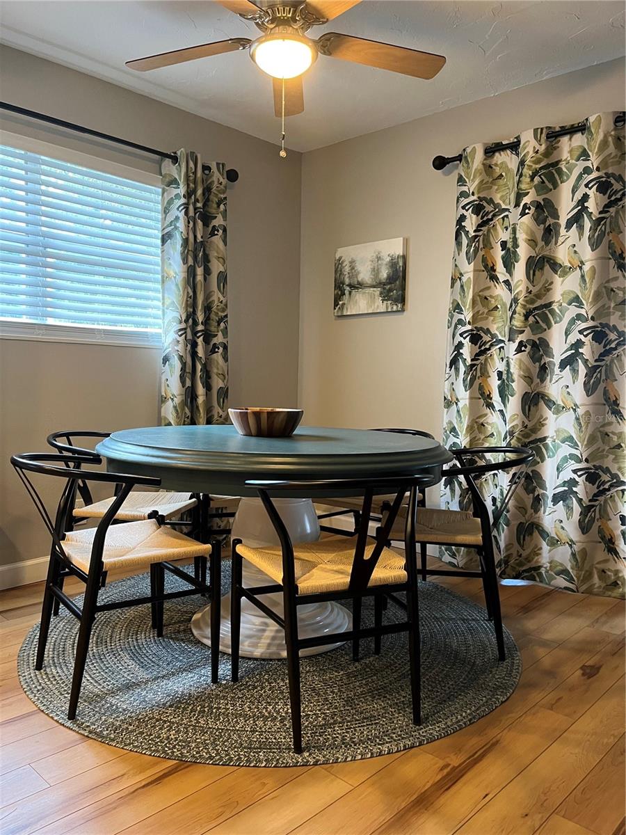 SUNSET - Residential Lease