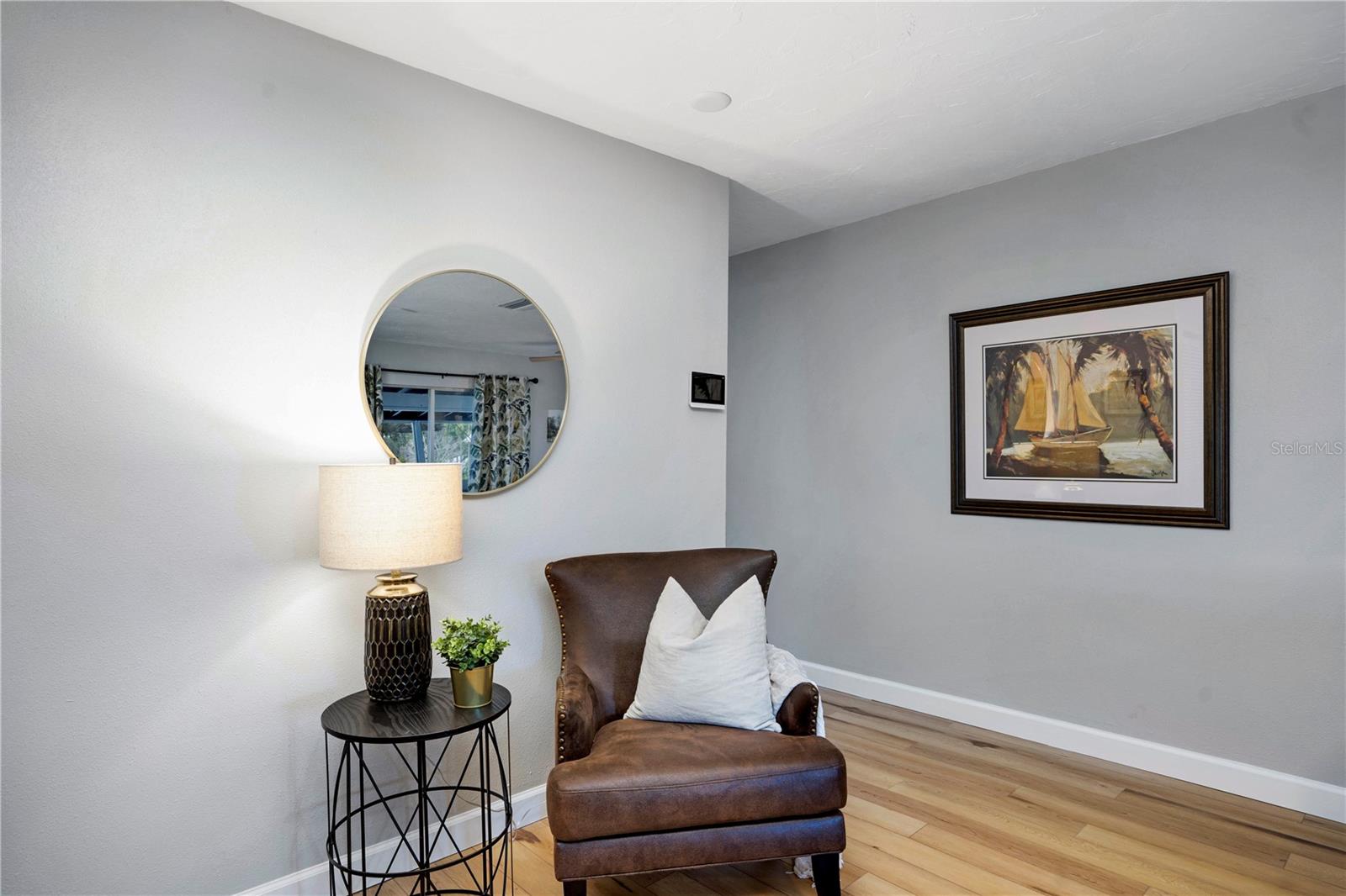 SUNSET - Residential Lease