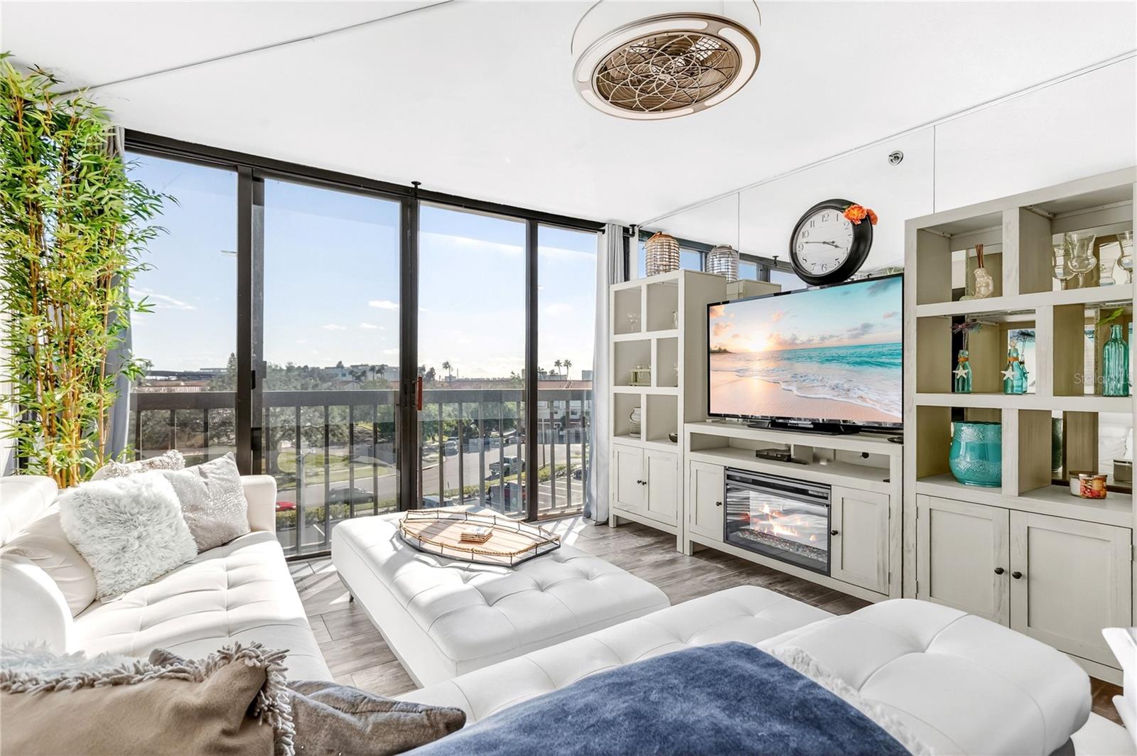 DOLPHIN COVE CLEARWATER - Residential