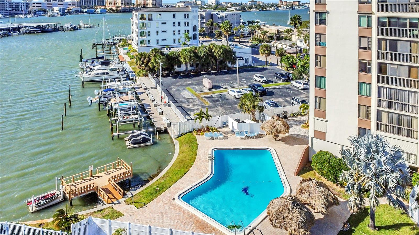 DOLPHIN COVE CLEARWATER - Residential