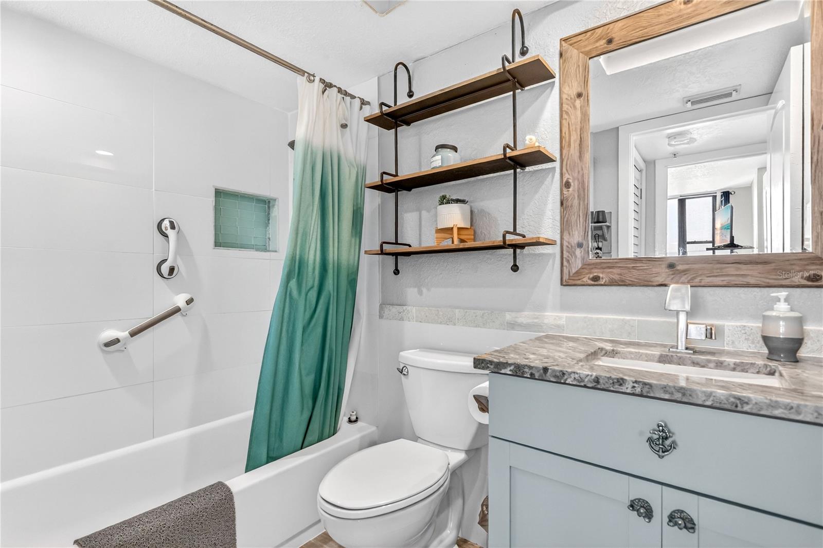 DOLPHIN COVE CLEARWATER - Residential