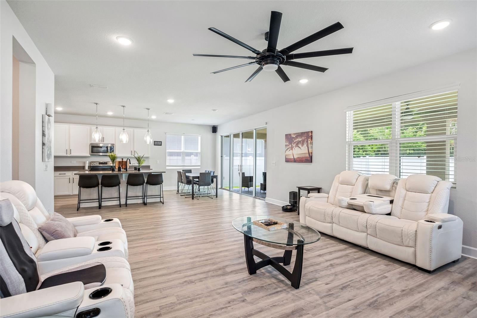 SEASONS/RIVER CHASE - Residential