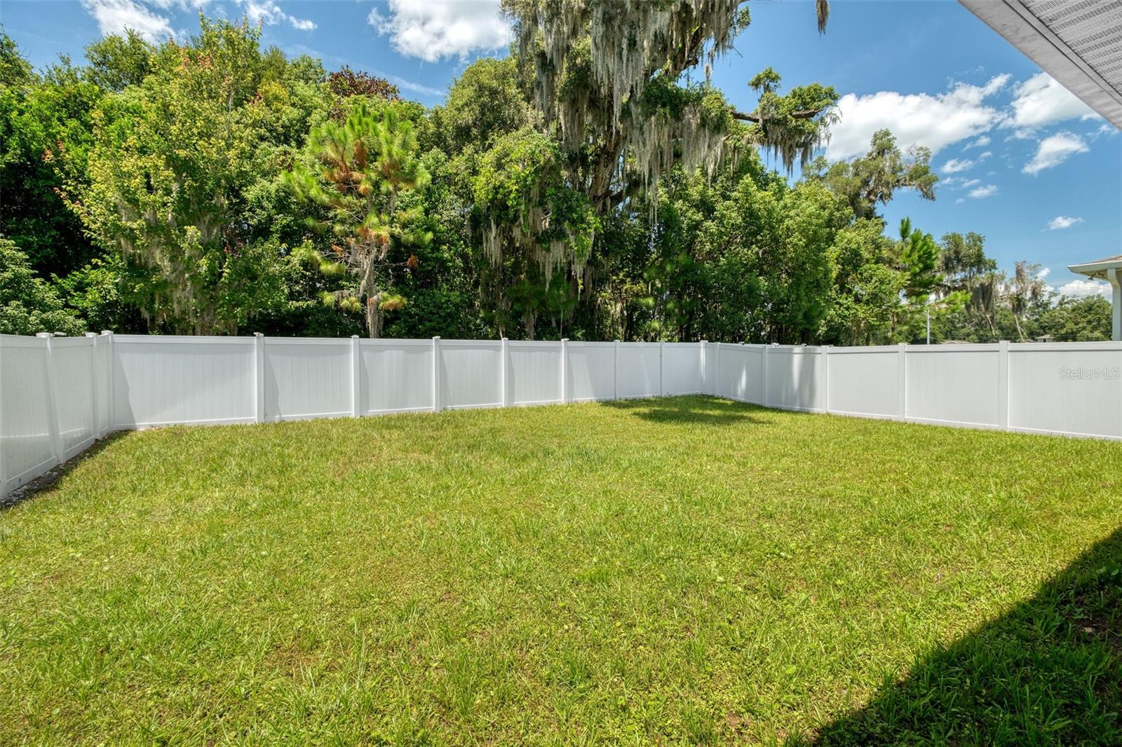 SEASONS/RIVER CHASE - Residential