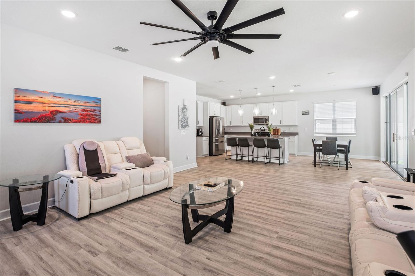 SEASONS/RIVER CHASE - Residential