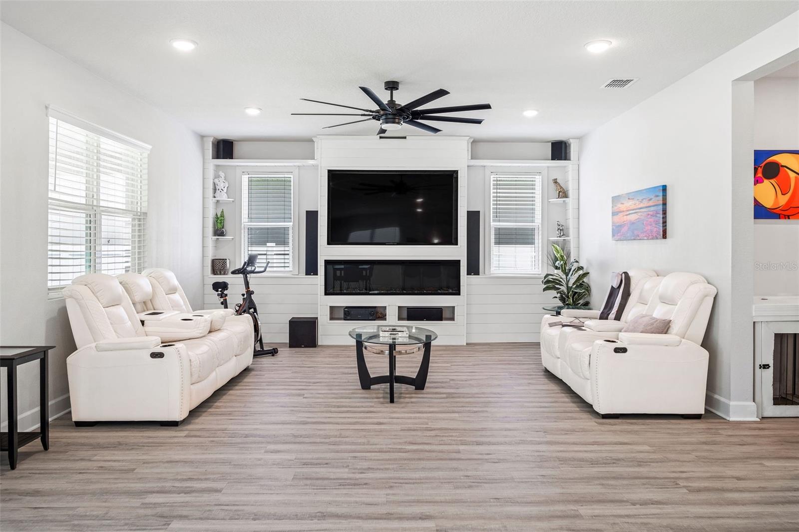 SEASONS/RIVER CHASE - Residential