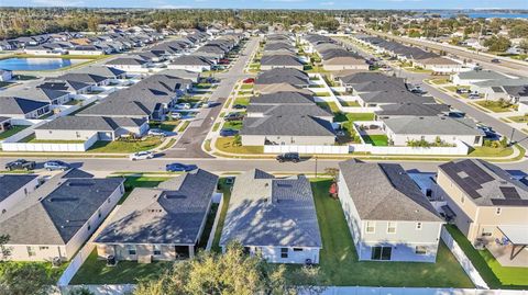 A home in AUBURNDALE