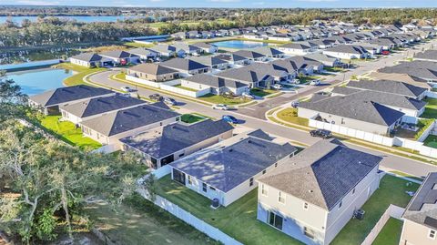 A home in AUBURNDALE