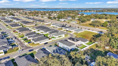 A home in AUBURNDALE