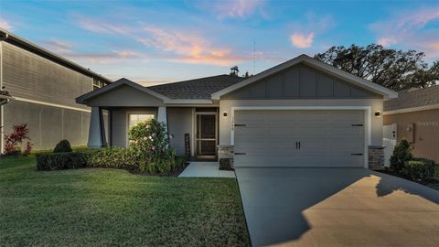 A home in AUBURNDALE