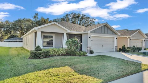 A home in AUBURNDALE