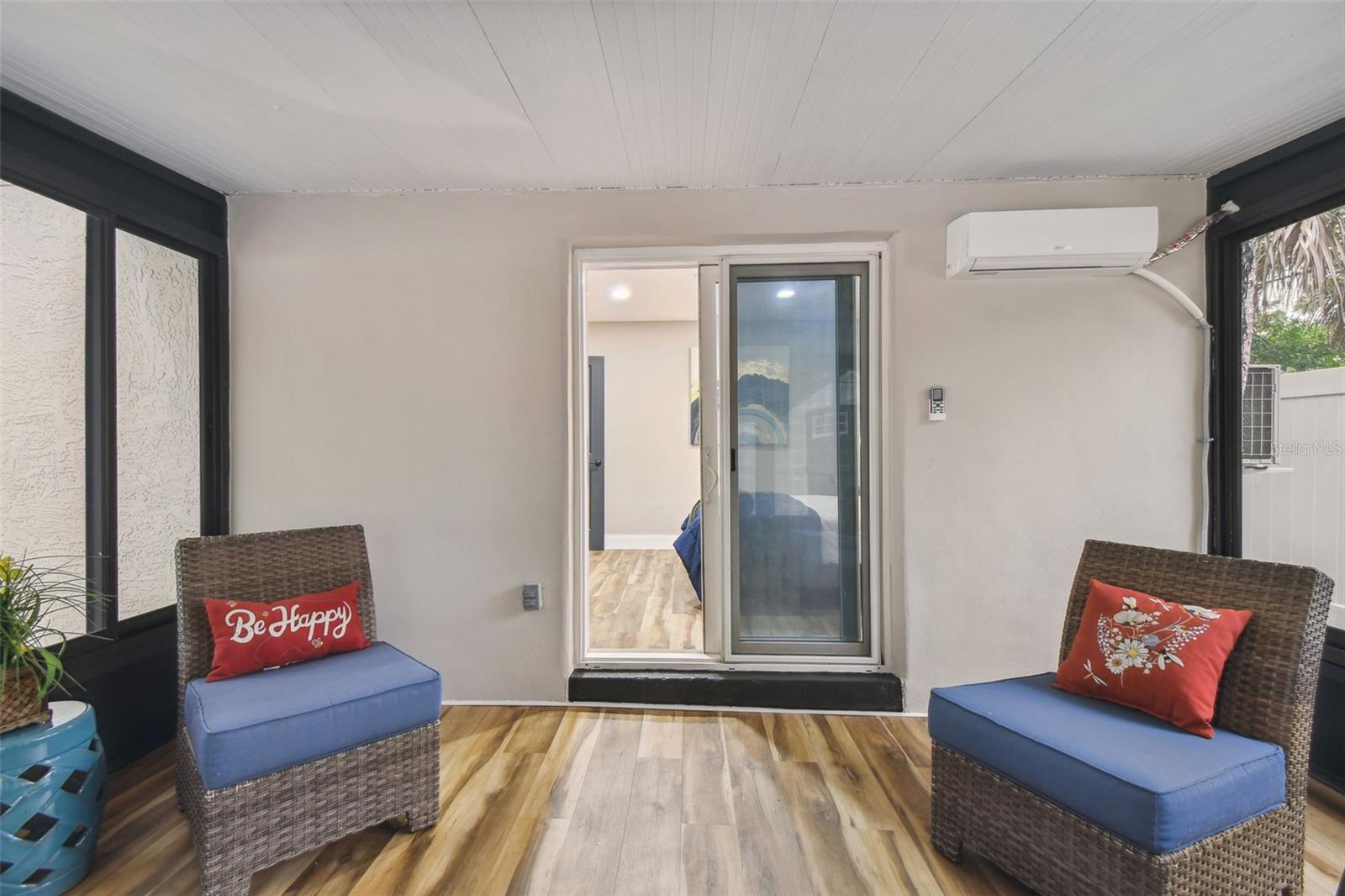 TILTON COURT - Residential