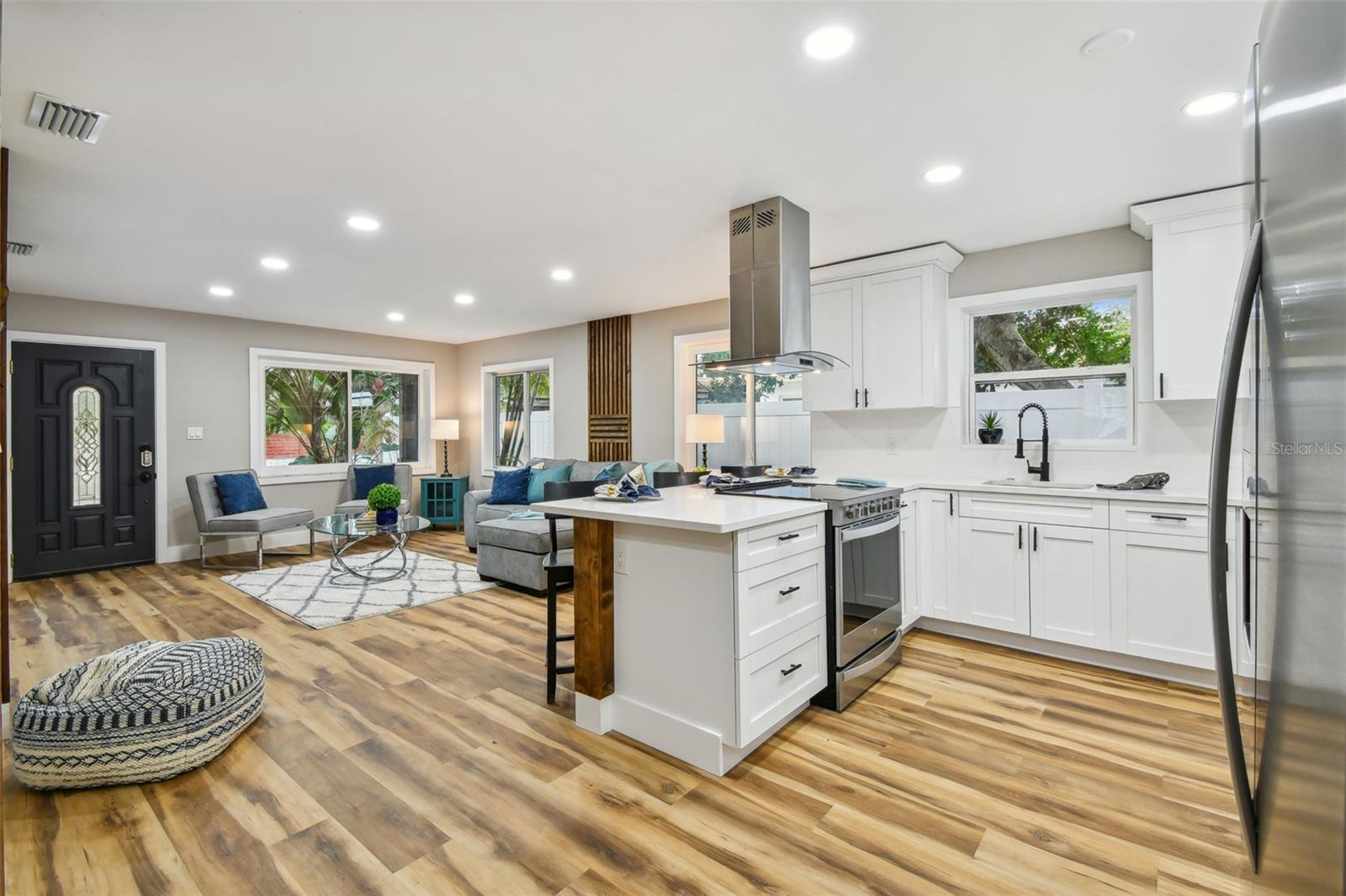 TILTON COURT - Residential