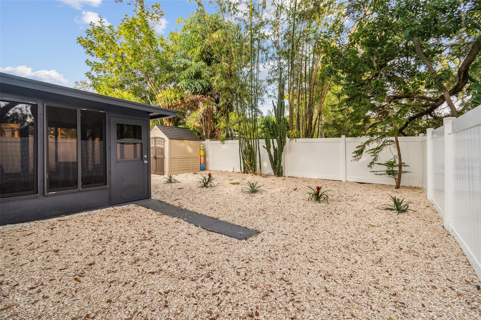 TILTON COURT - Residential