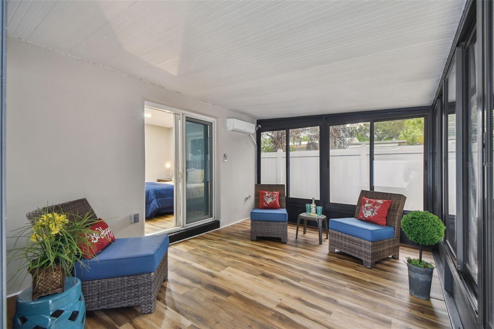 TILTON COURT - Residential