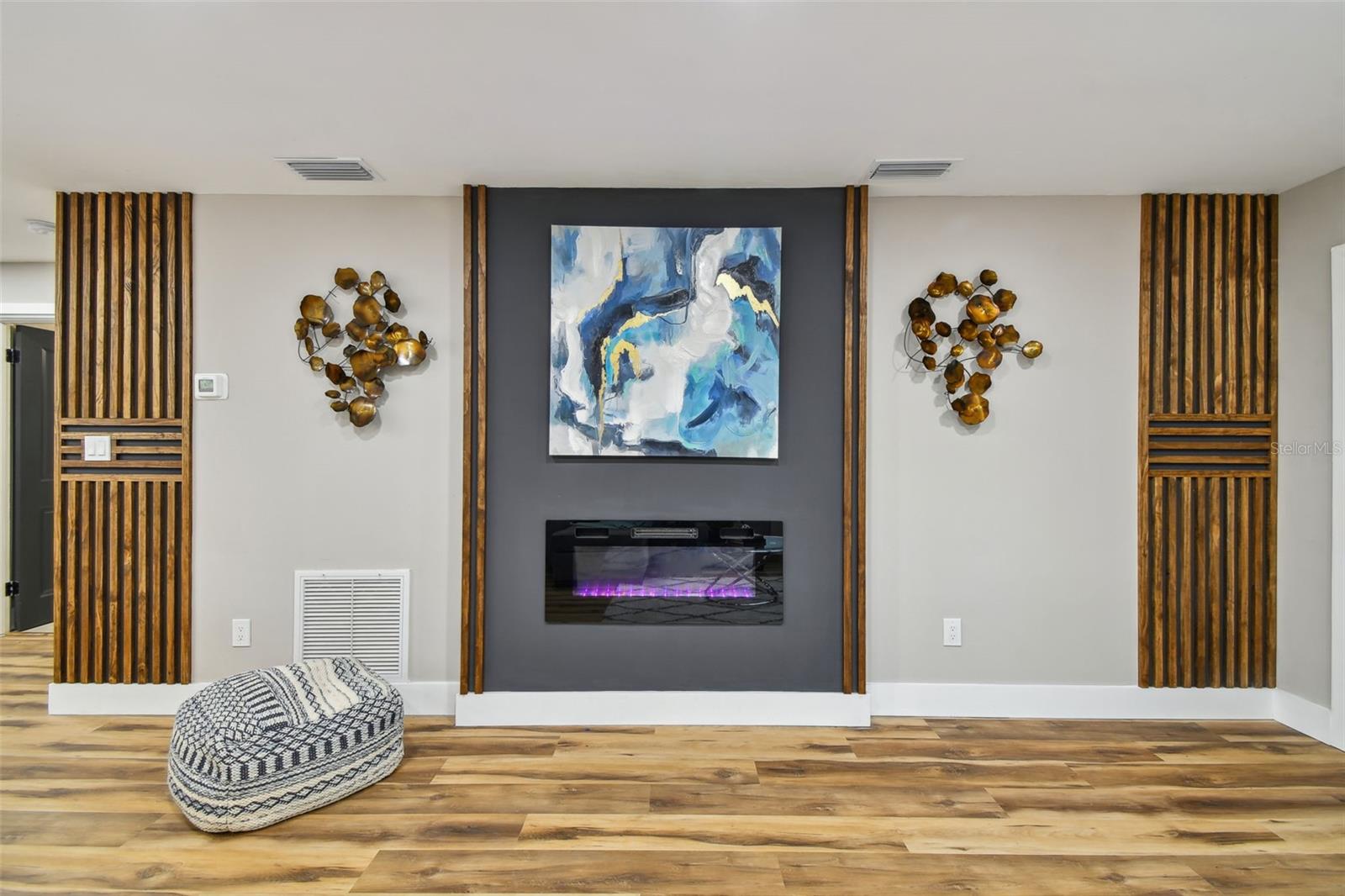 TILTON COURT - Residential