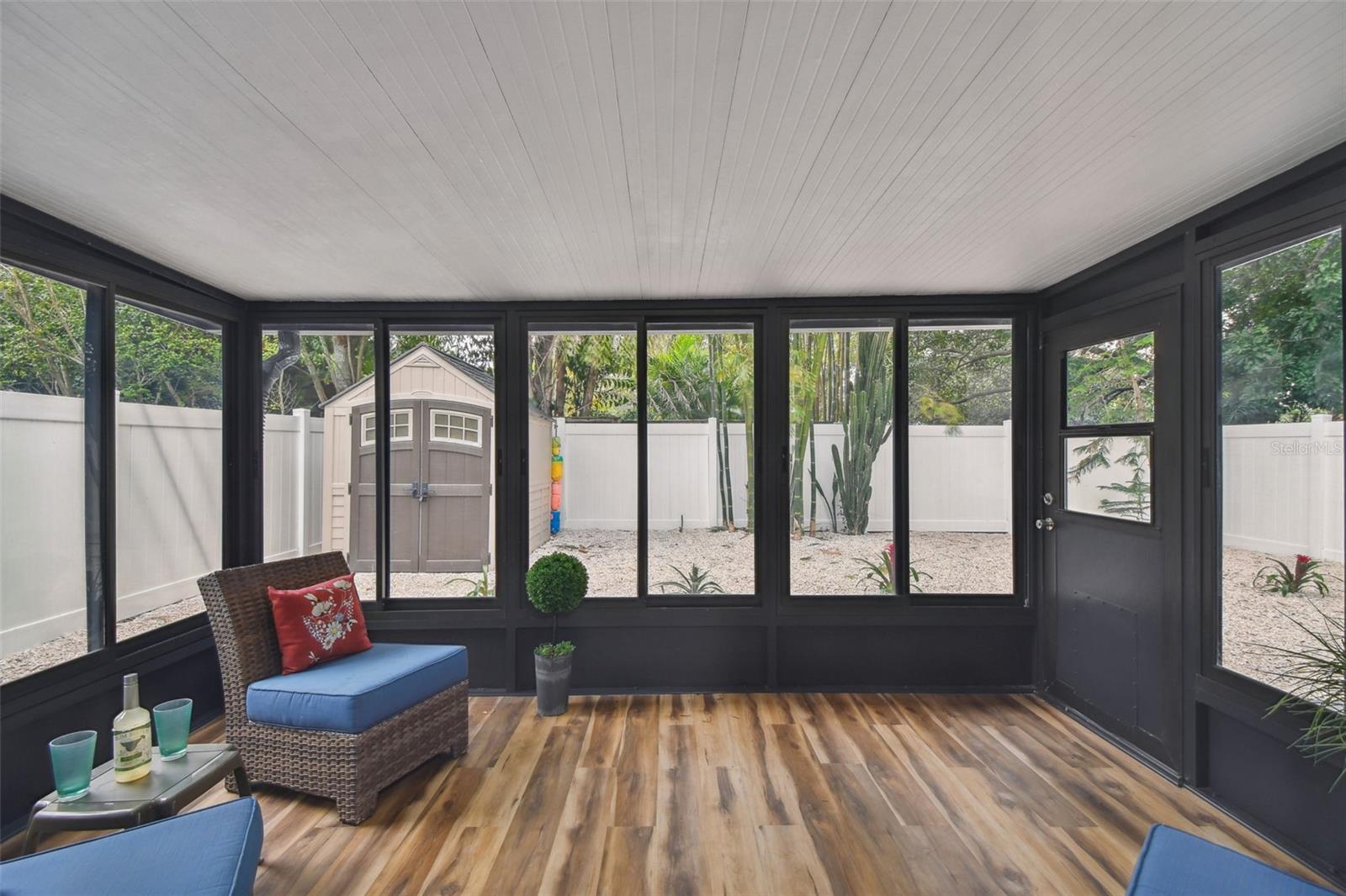 TILTON COURT - Residential