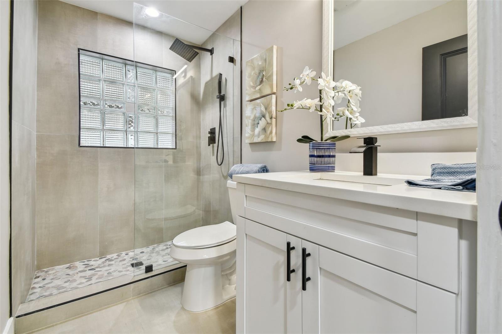 TILTON COURT - Residential