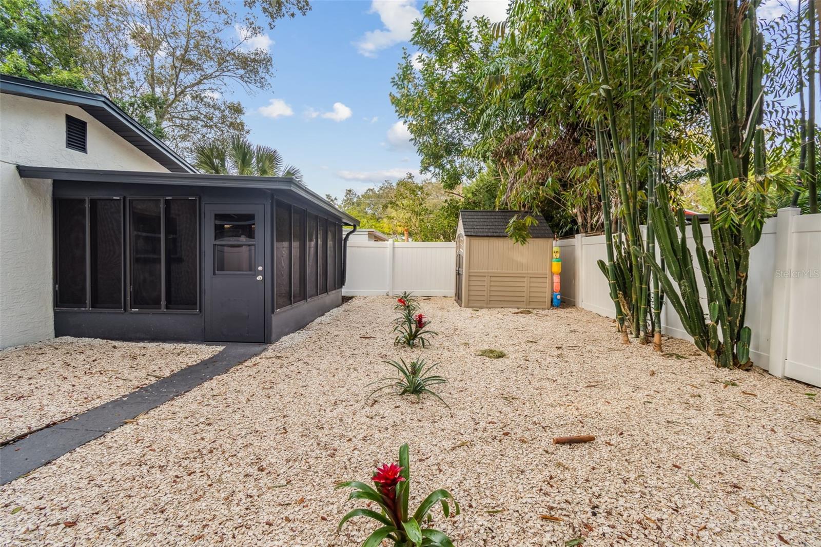 TILTON COURT - Residential