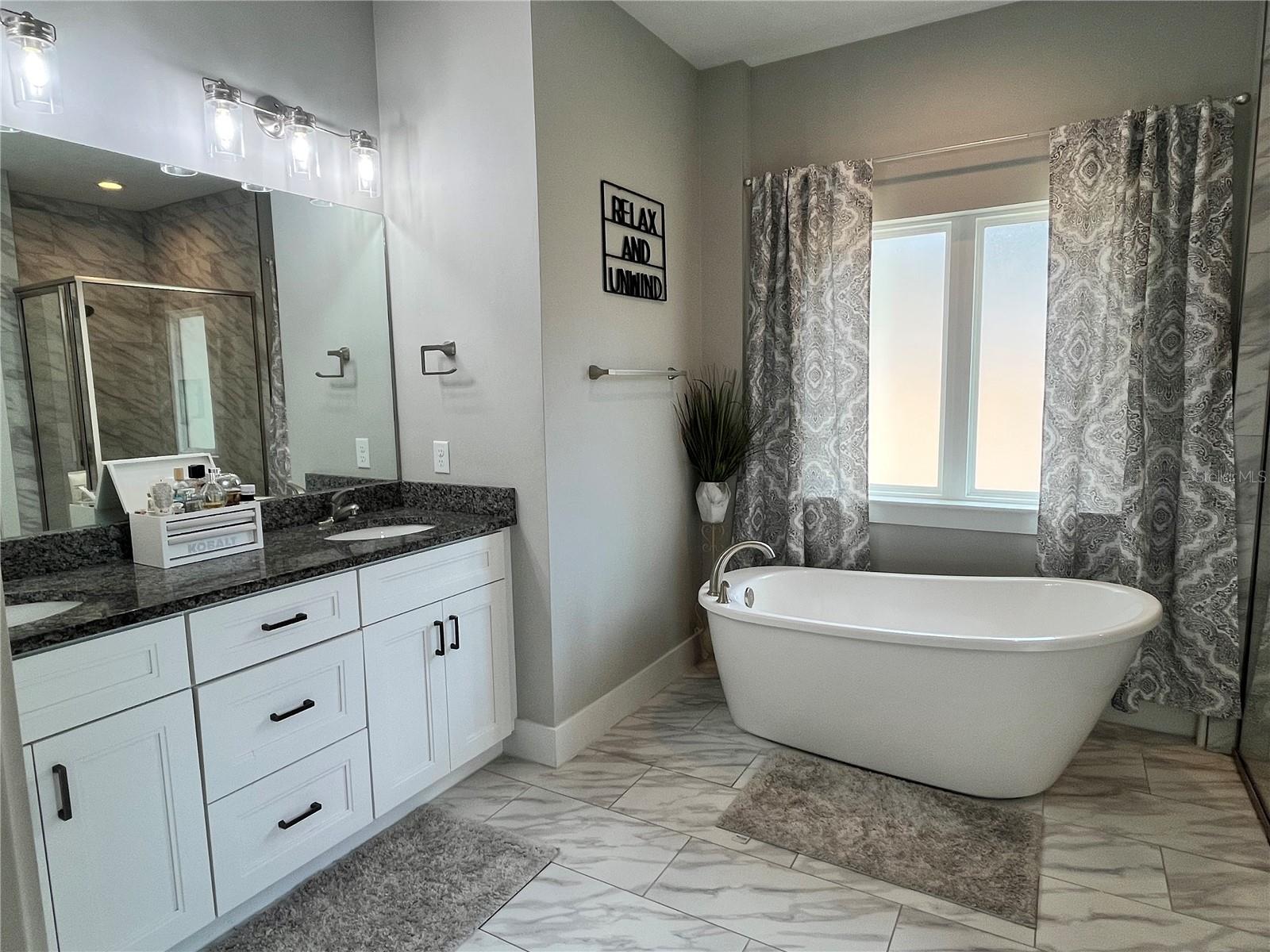 EMERALD COVE - Residential