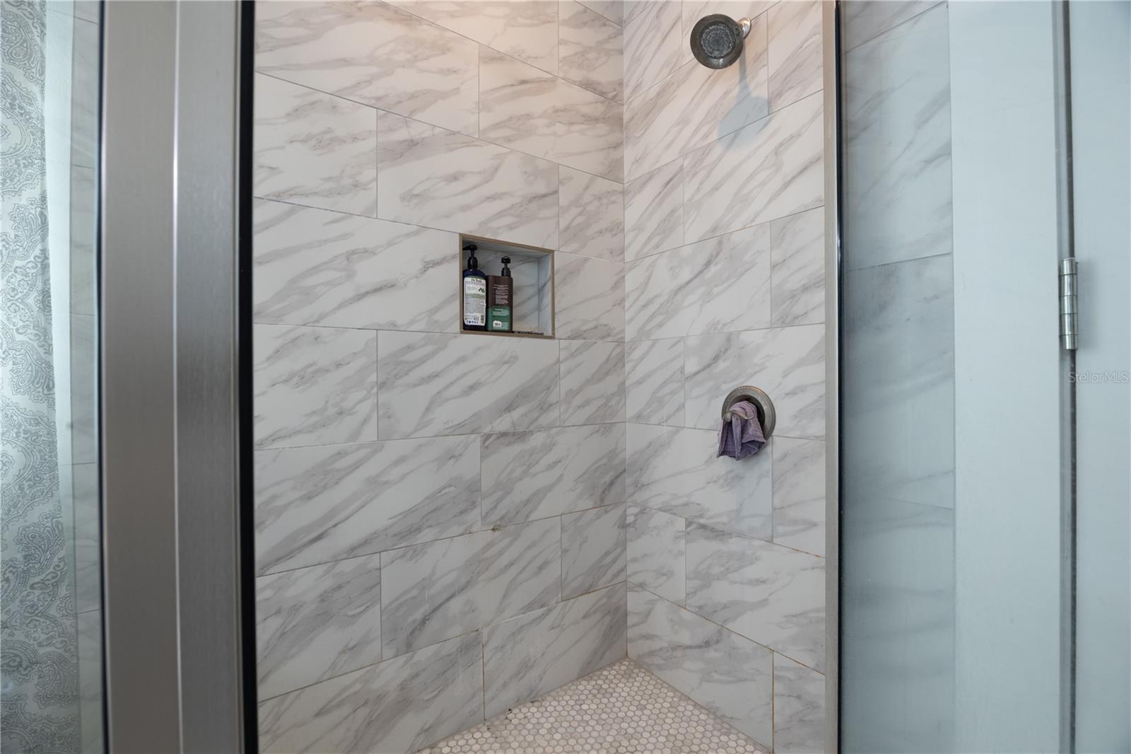 EMERALD COVE - Residential