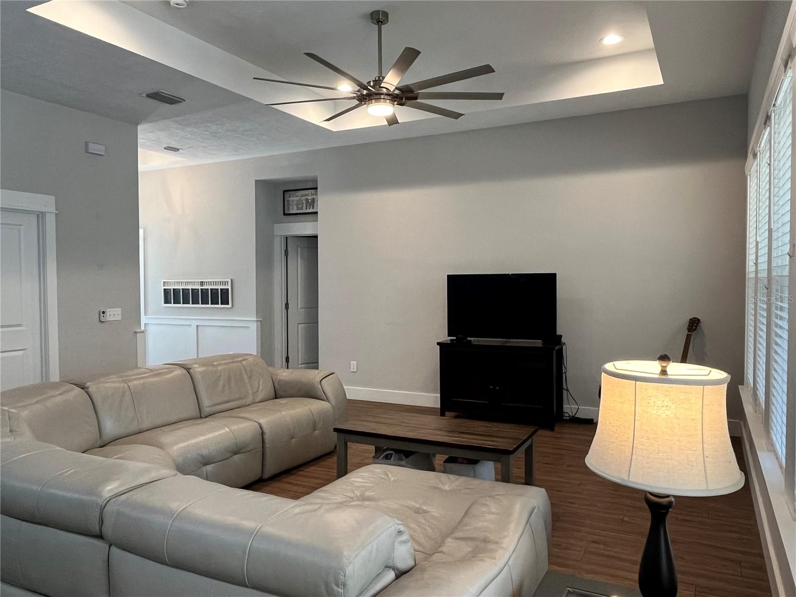 EMERALD COVE - Residential