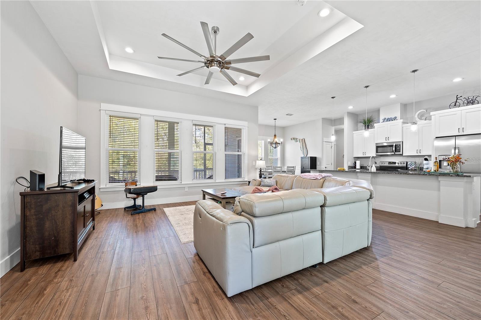 EMERALD COVE - Residential