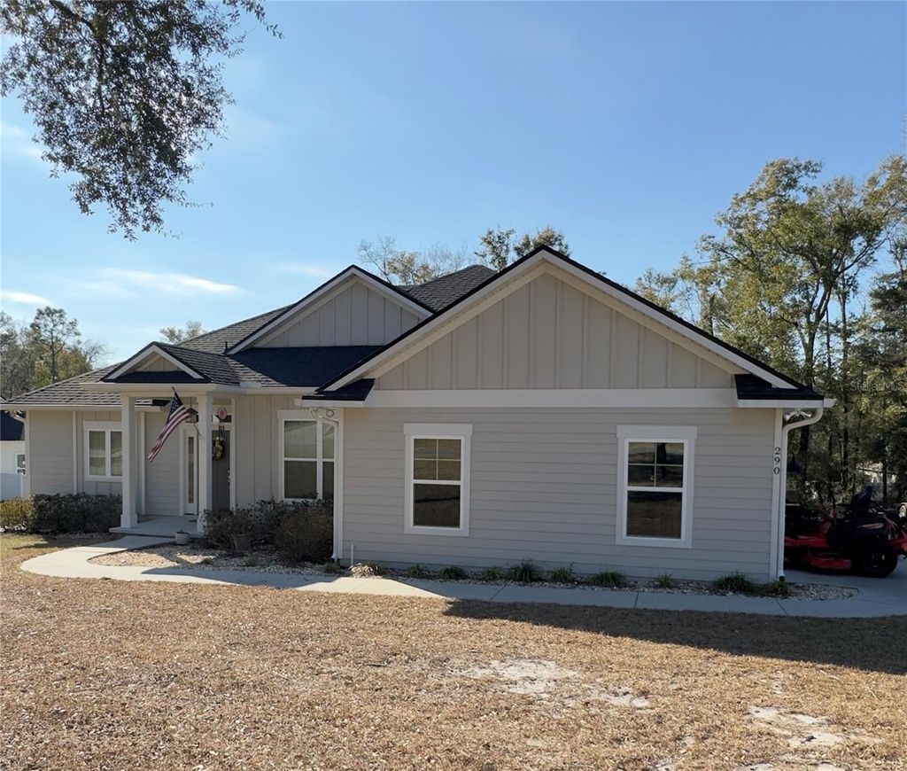Photo of 290 SW Fieldstone Court, Lake City, FL 32024 (MLS # GC537509)