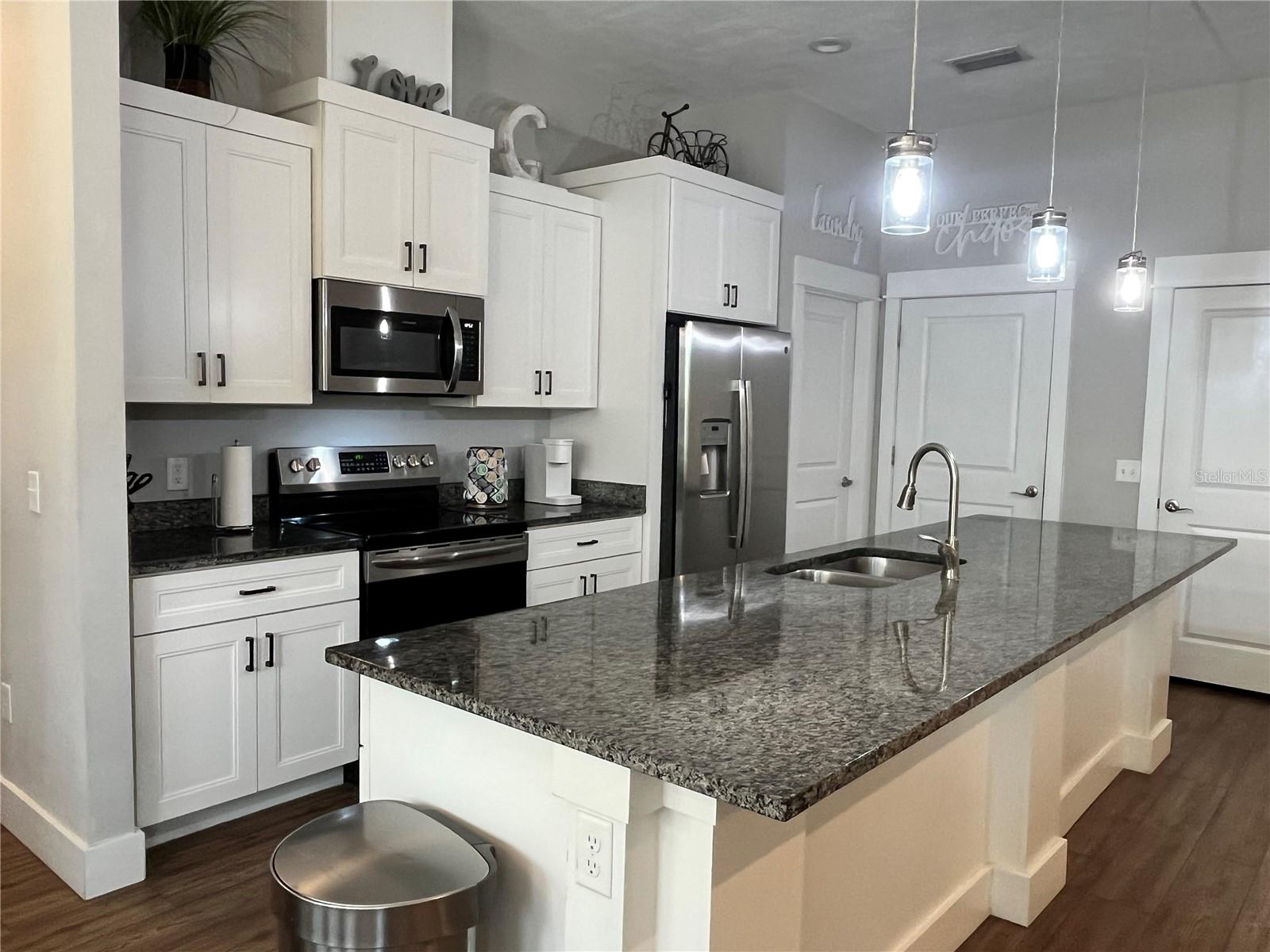 EMERALD COVE - Residential