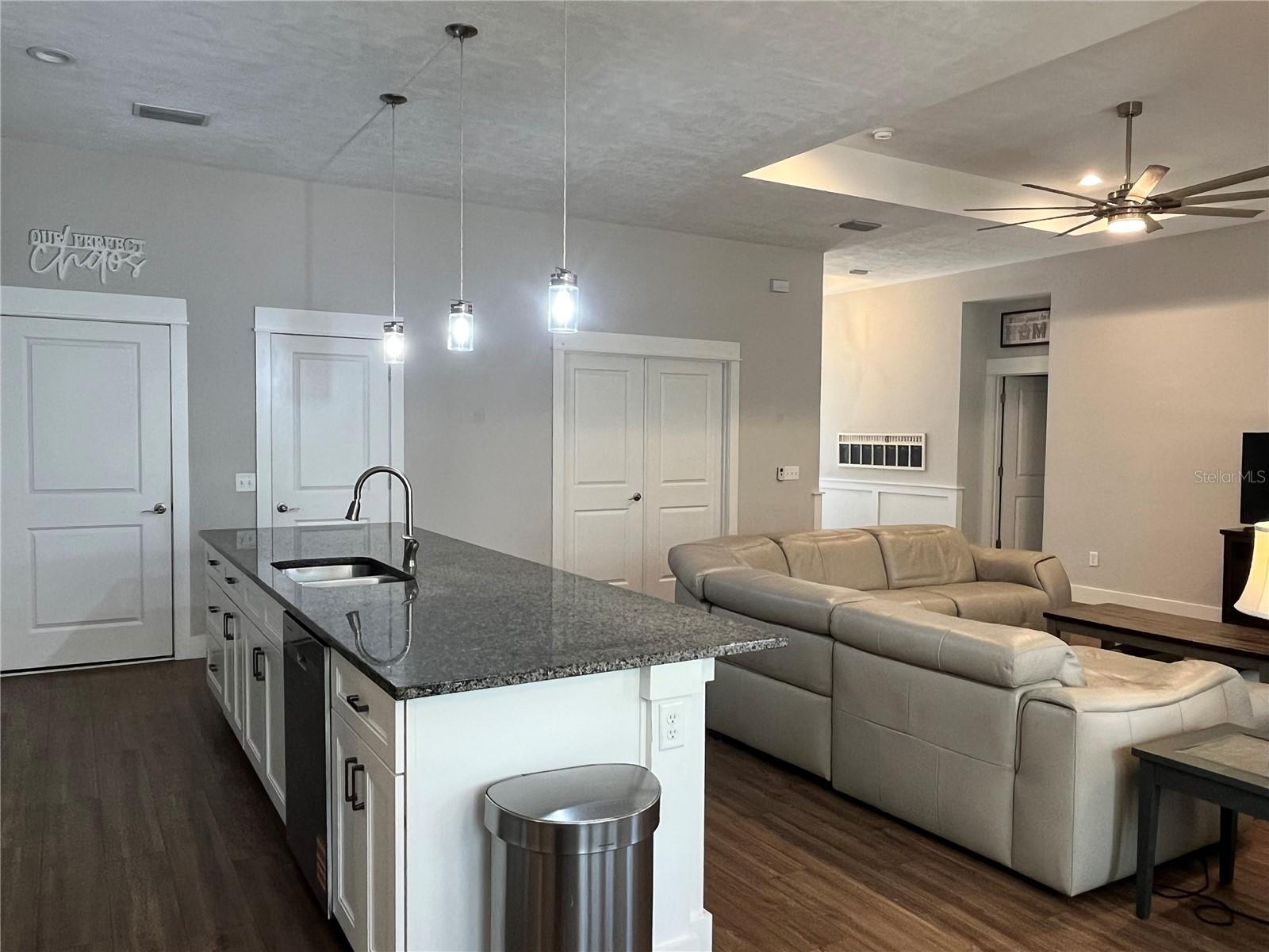 EMERALD COVE - Residential