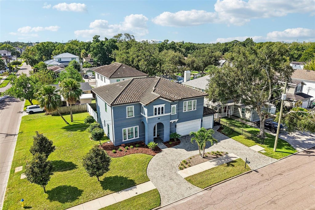 Photo of 4202 W Tacon Street, Tampa, FL 33629 (MLS # TB8552902)