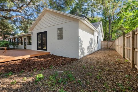 A home in APOPKA