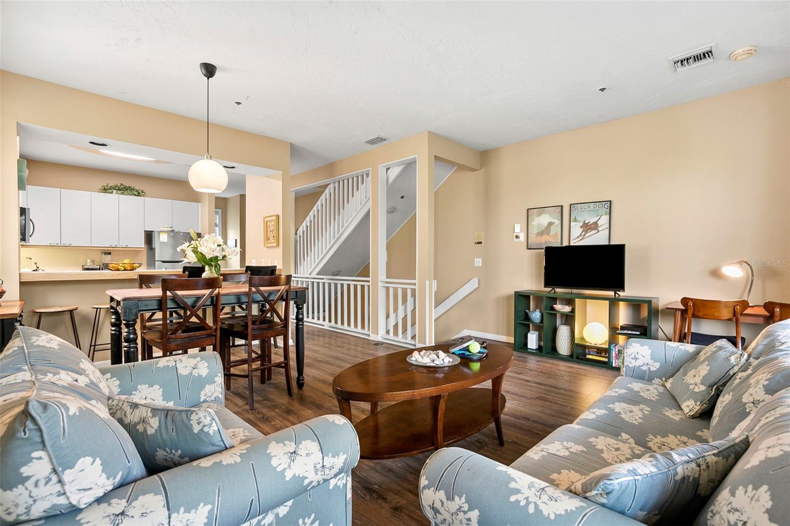 CEDARS EAST SEC 1 - Residential