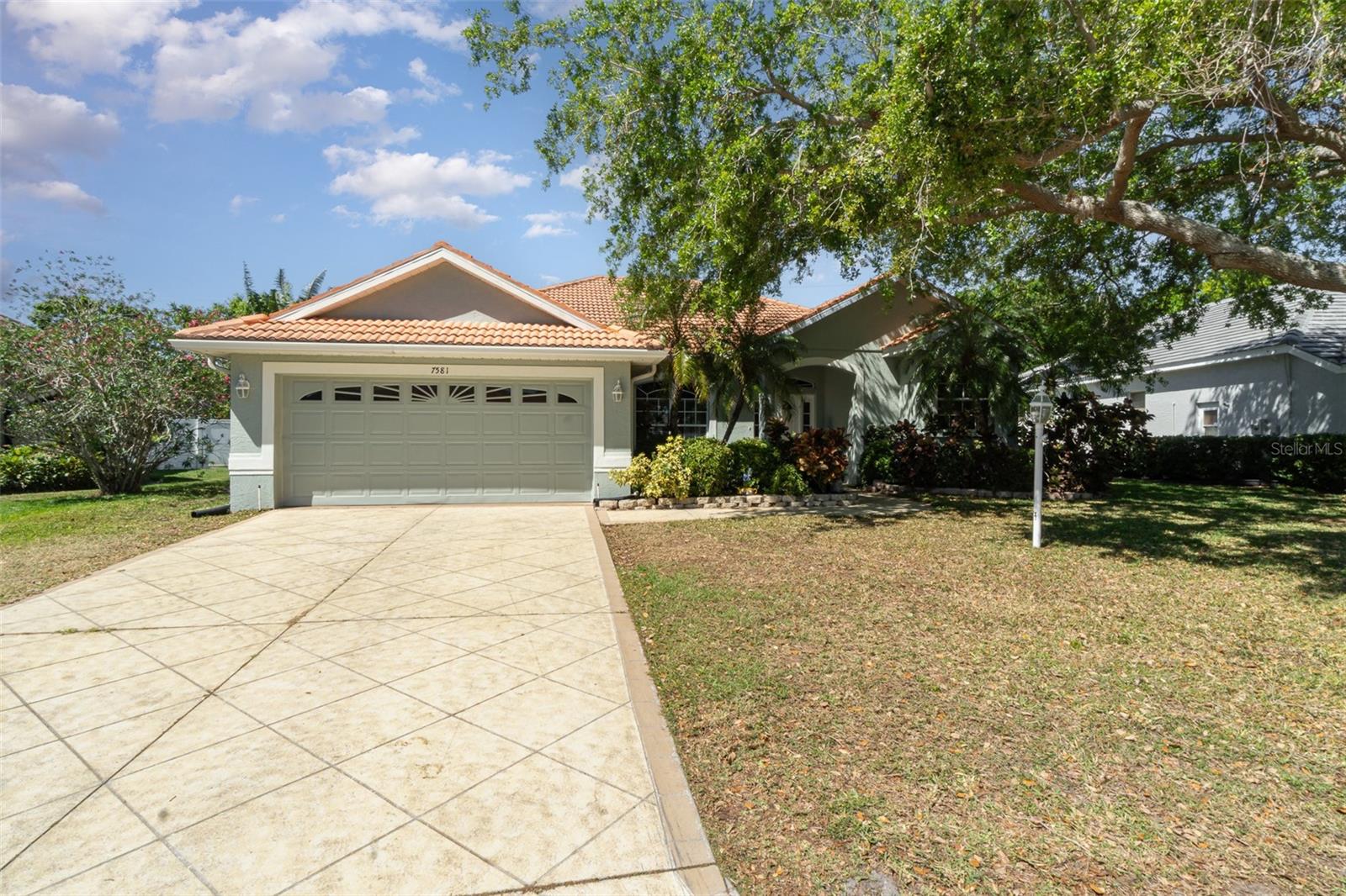 7581 PALMER GLEN CIRCLE