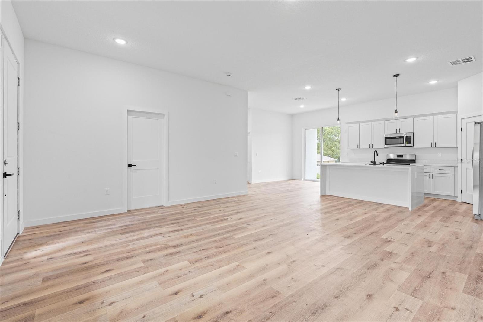 CITRUS SPRINGS UNIT 3 - Residential Lease