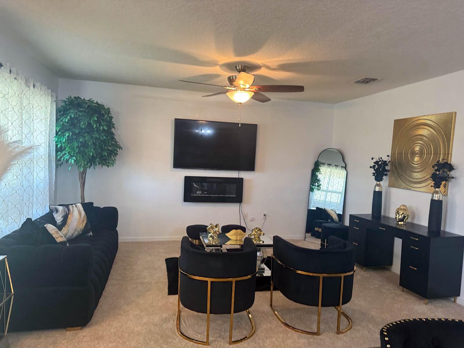 CALABAY AT TOWER LAKE PH 03 - Residential