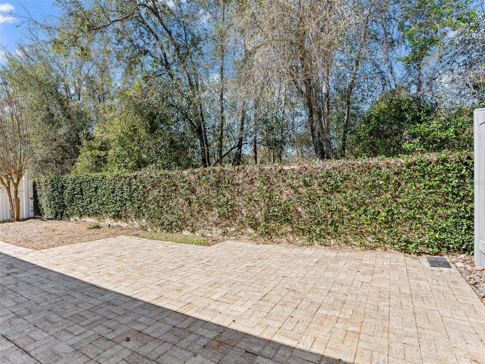 VILLAS/PADDOCK PARK - Residential Lease