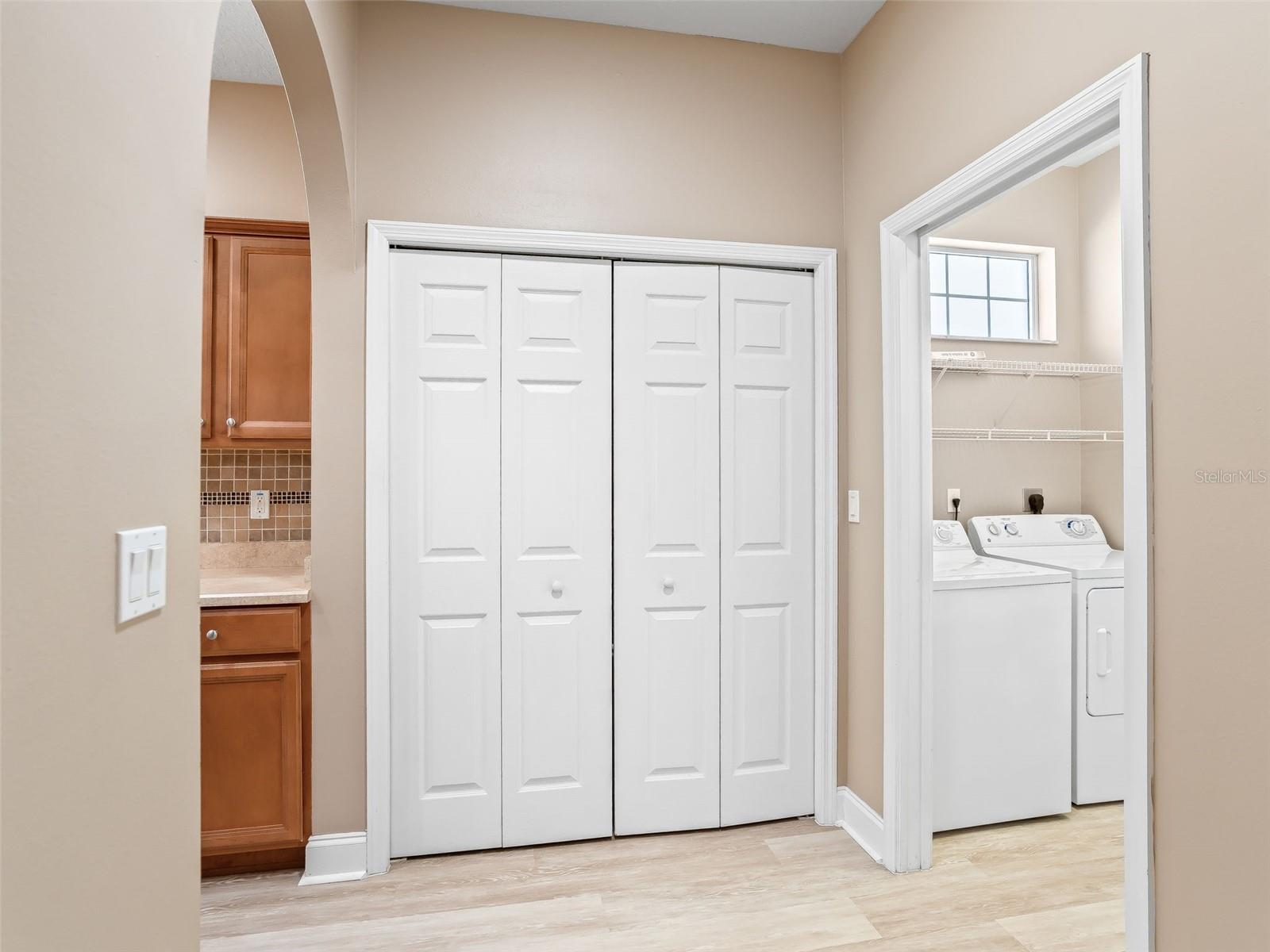 VILLAS/PADDOCK PARK - Residential Lease