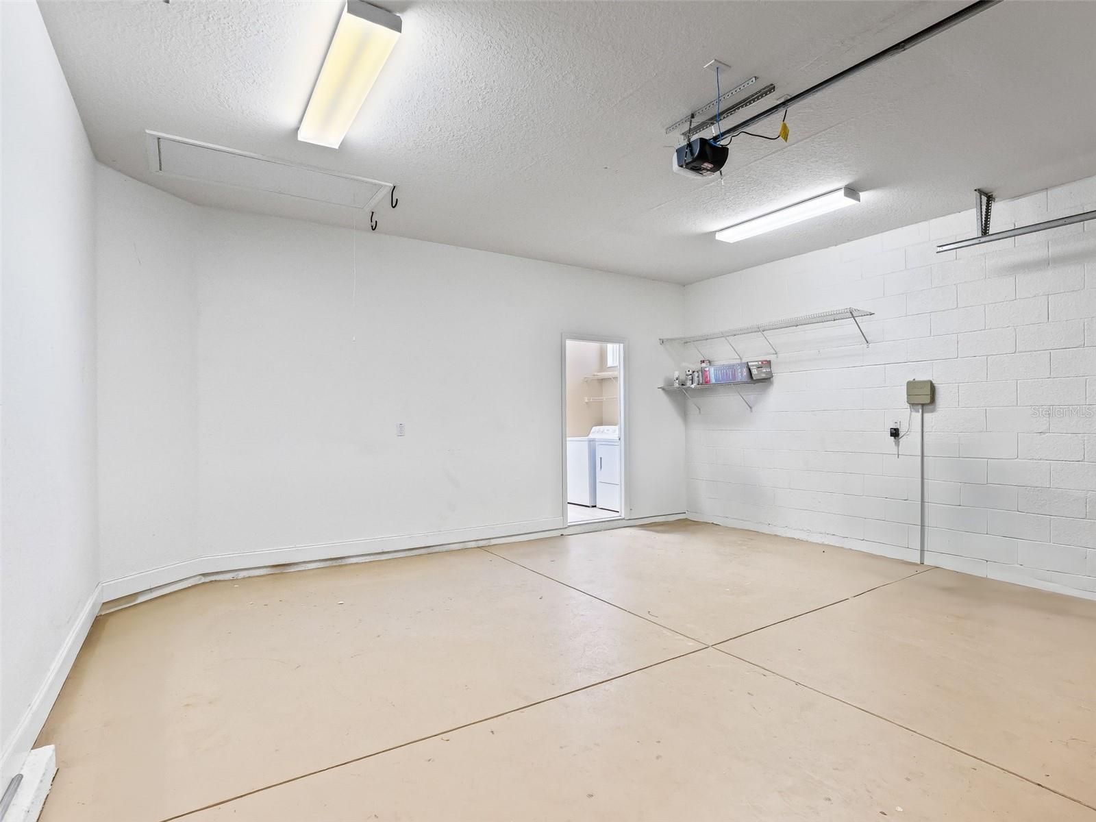 VILLAS/PADDOCK PARK - Residential Lease