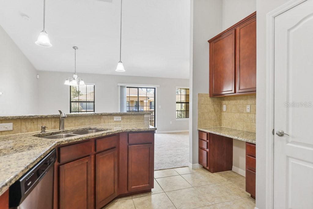 FISHHAWK RANCH PH 2 TR 1 - Residential Lease