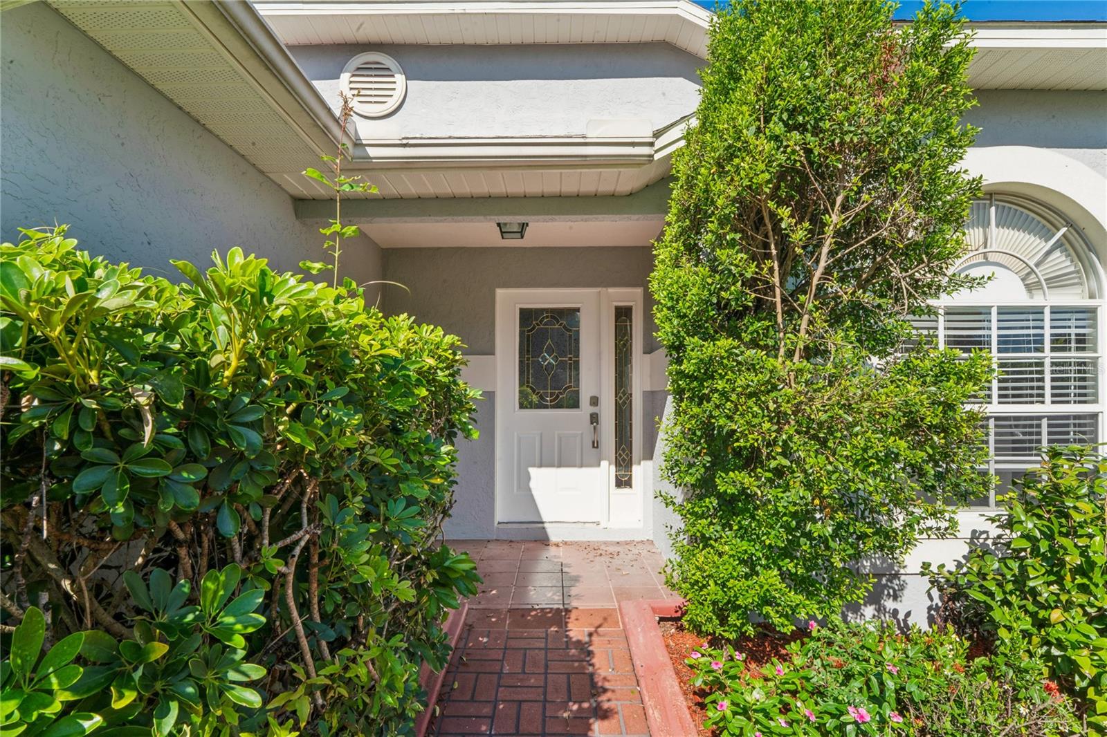 652 SAND RIDGE DRIVE