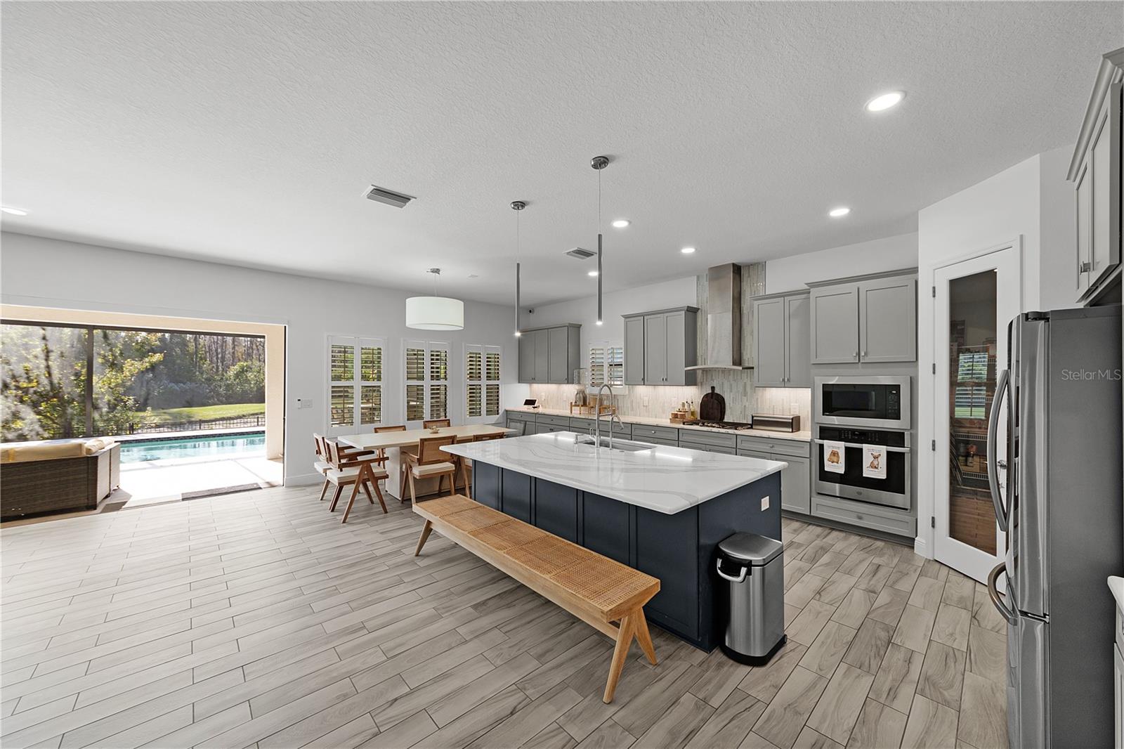 PRISTINE LAKE PRESERVE - Residential