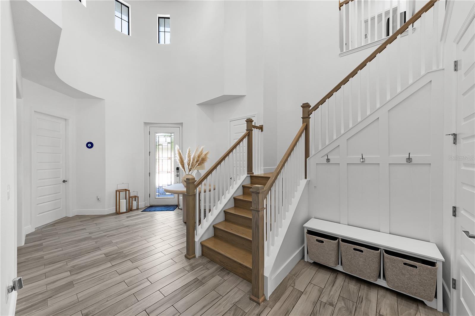 PRISTINE LAKE PRESERVE - Residential