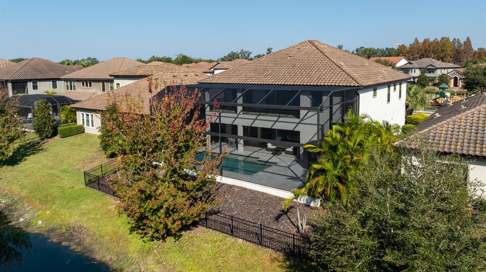 PRISTINE LAKE PRESERVE - Residential