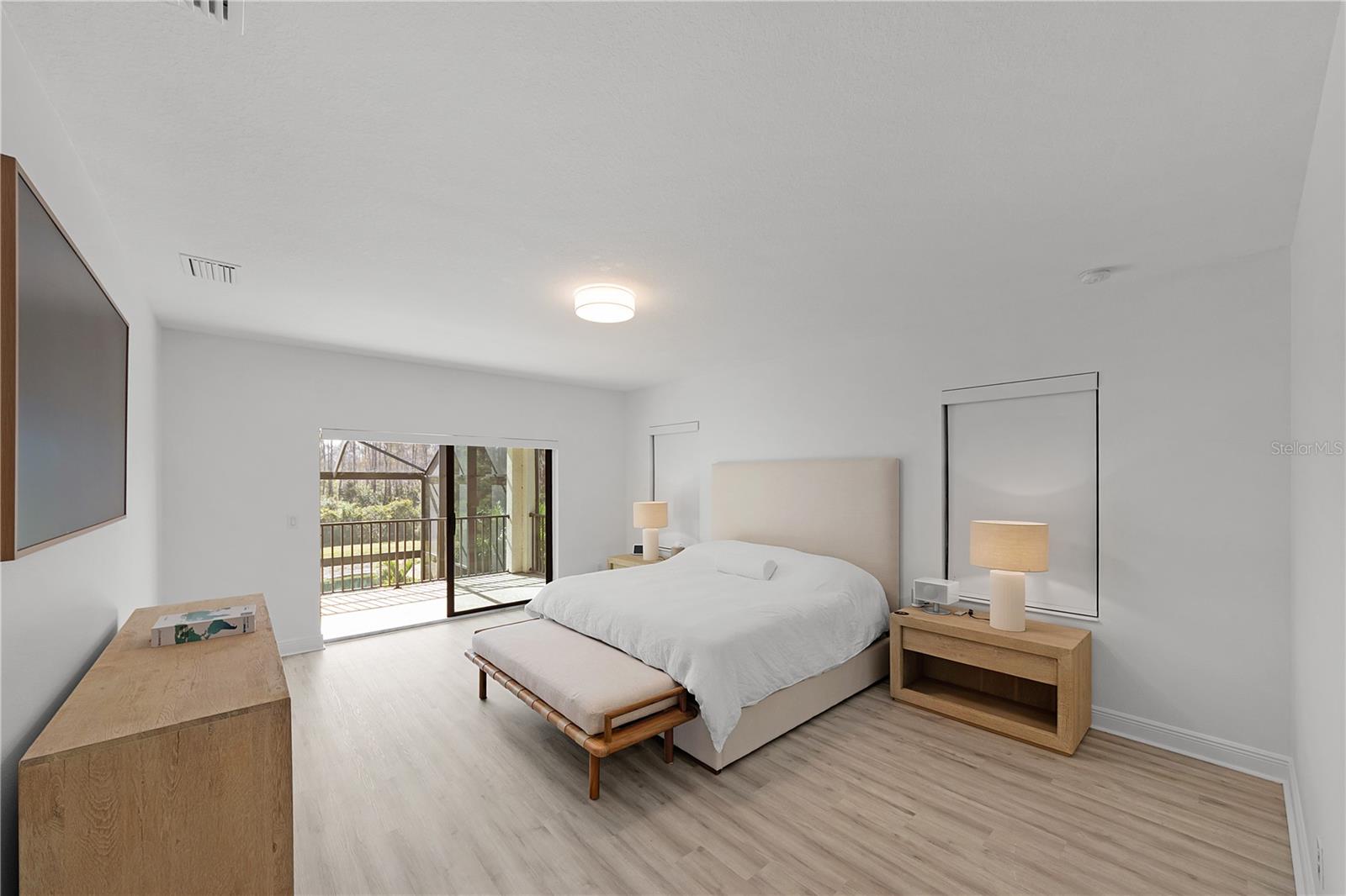 PRISTINE LAKE PRESERVE - Residential