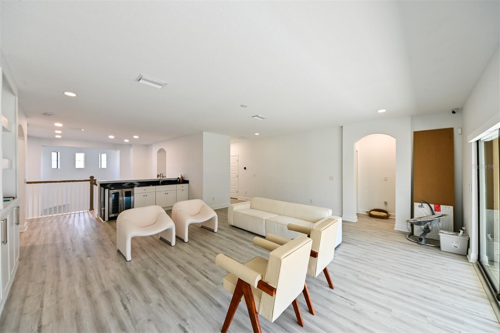 PRISTINE LAKE PRESERVE - Residential