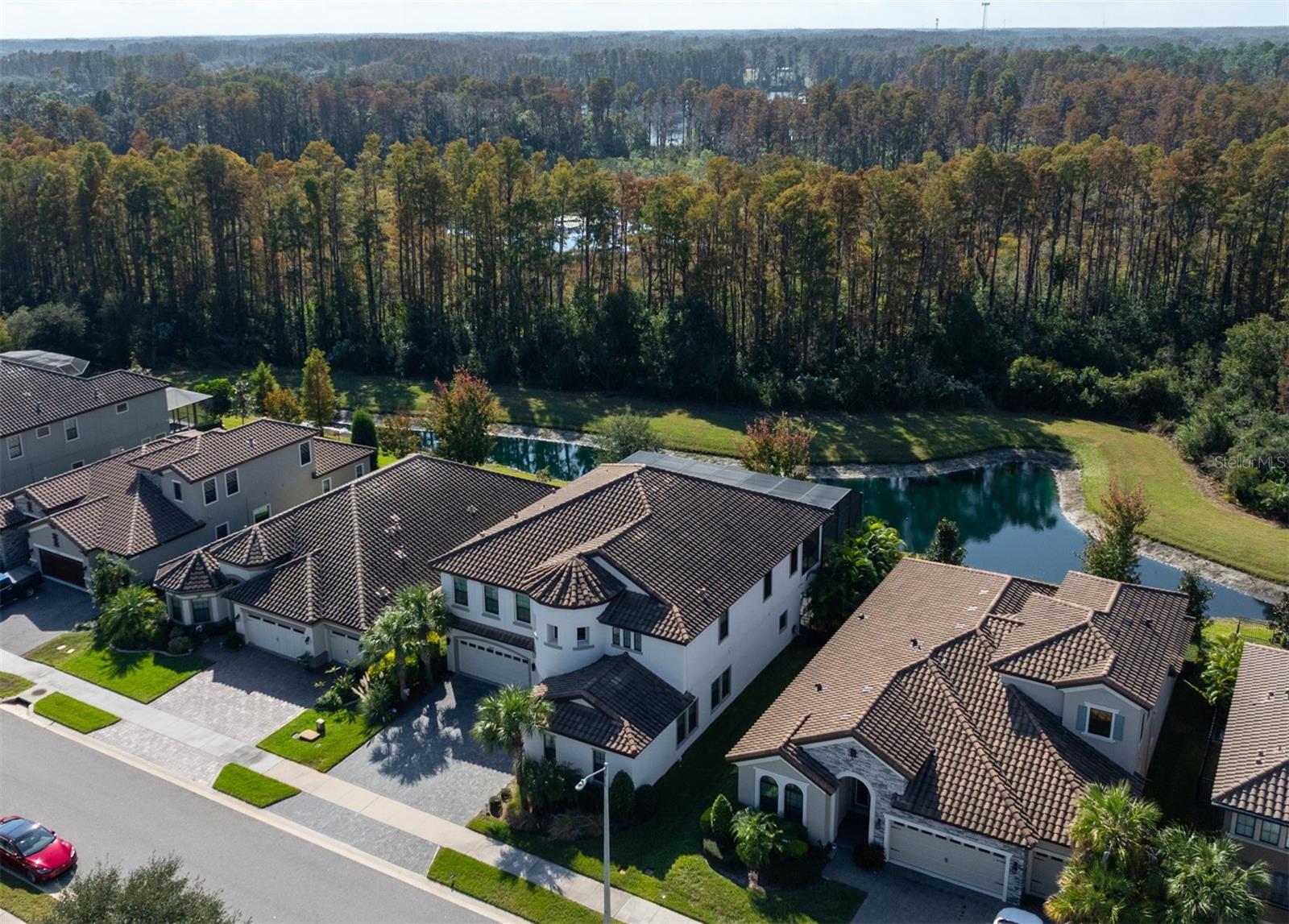 PRISTINE LAKE PRESERVE - Residential