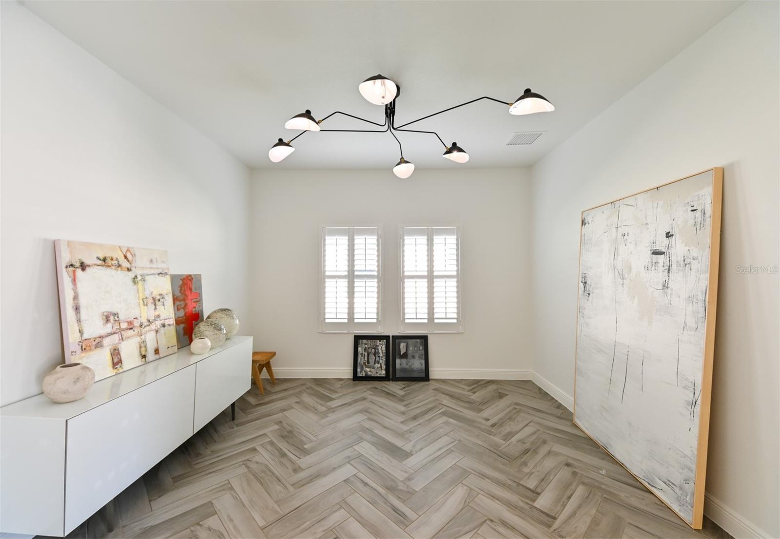 PRISTINE LAKE PRESERVE - Residential