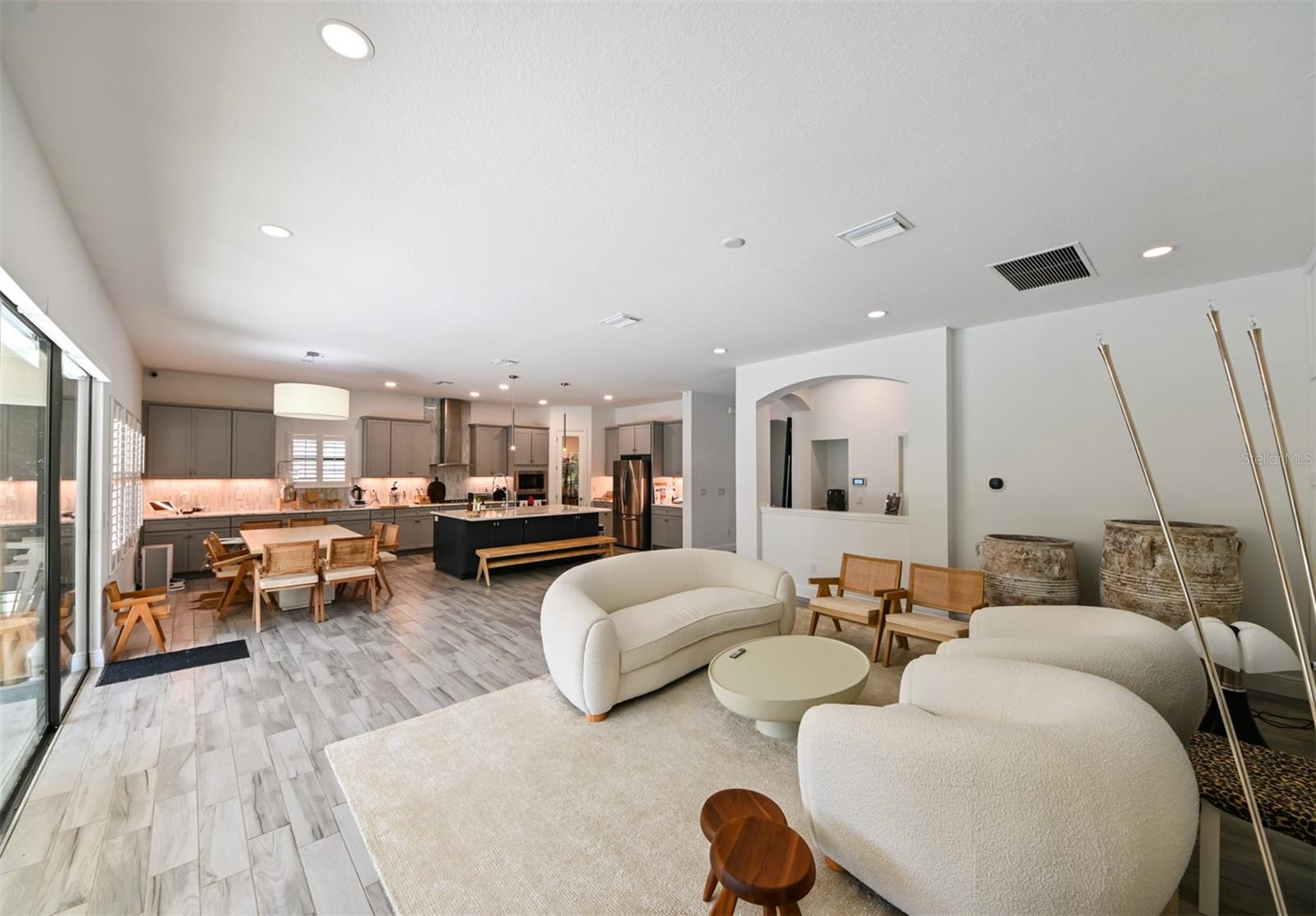 PRISTINE LAKE PRESERVE - Residential